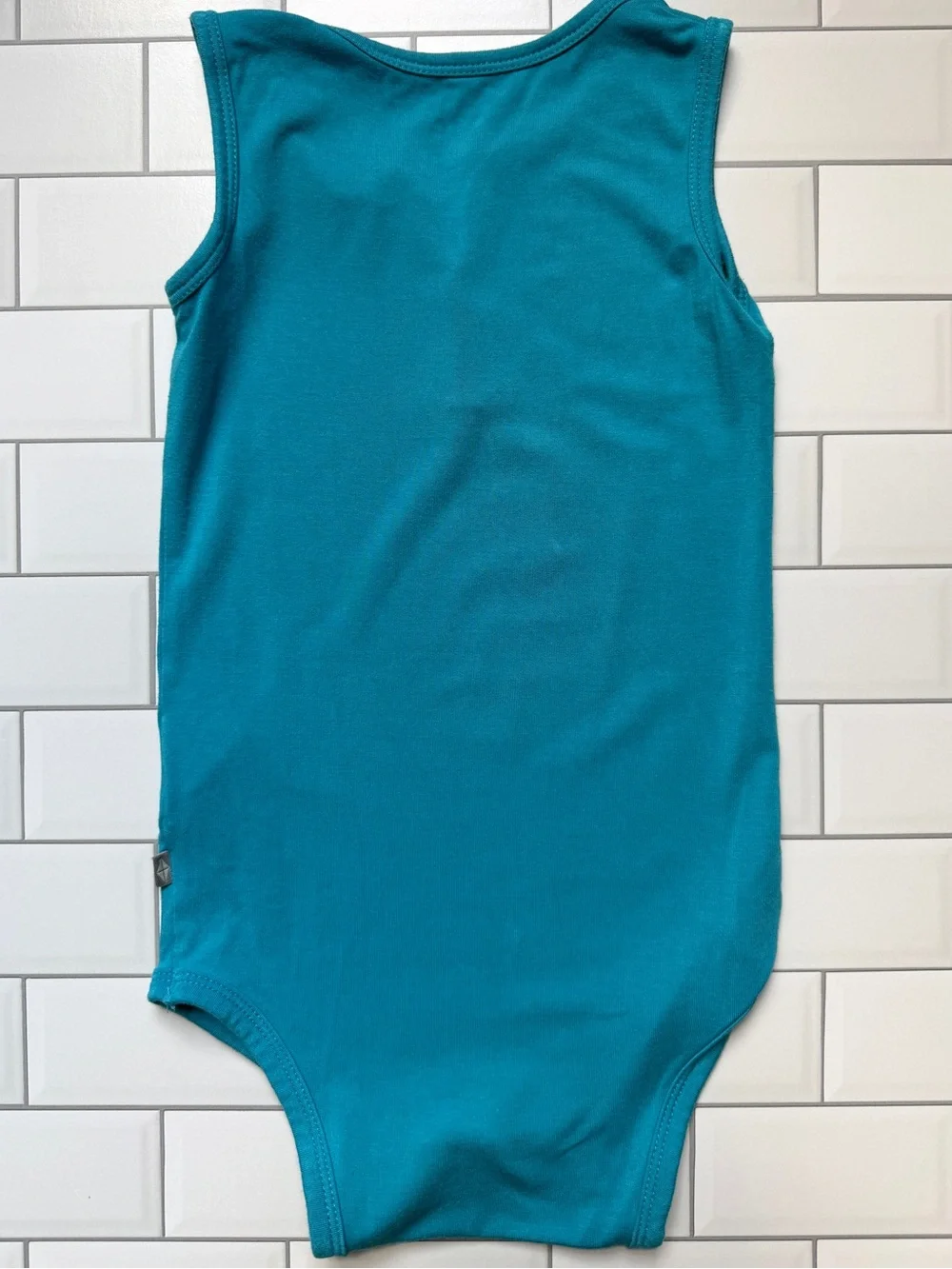 2T🪁 Kyte Baby Bamboo Teal Aqua Blue Sleeveless Henley Snap Bodysuit